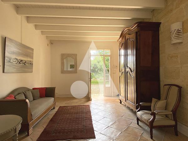 Maison 11 pièces 349 m2