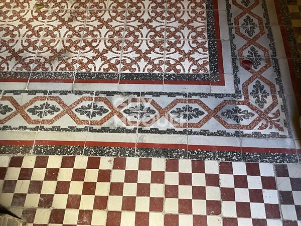 Narbonne, ensemble immobilier en pierre à rénover