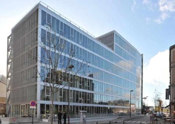 Bureaux à louer à Nantes grande terrasse privative quartier de la création