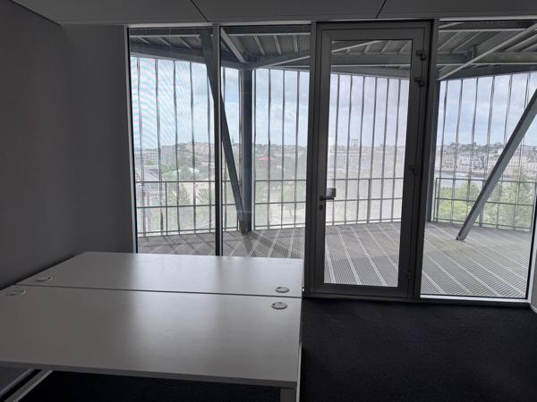 Bureaux à louer à Nantes grande terrasse privative quartier de la création