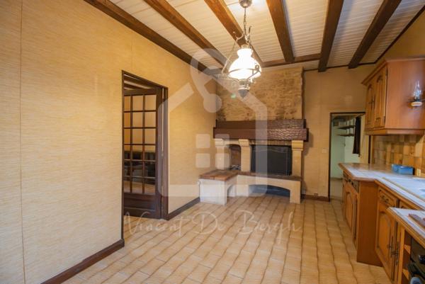 Baisse de Prix ! Maison en Pierre avec petit Jardin  À Deux Pas du Lac  Nouveau Prix