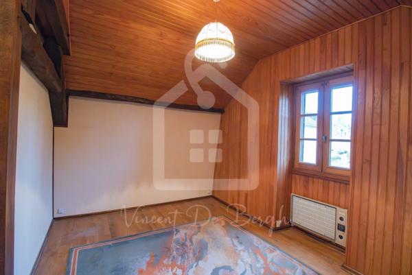 Baisse de Prix ! Maison en Pierre avec petit Jardin  À Deux Pas du Lac  Nouveau Prix