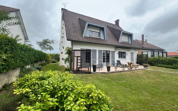 Maison à vendre    5 pièces • 157 m2 Calais