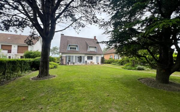 Maison à vendre    5 pièces • 157 m2 Calais