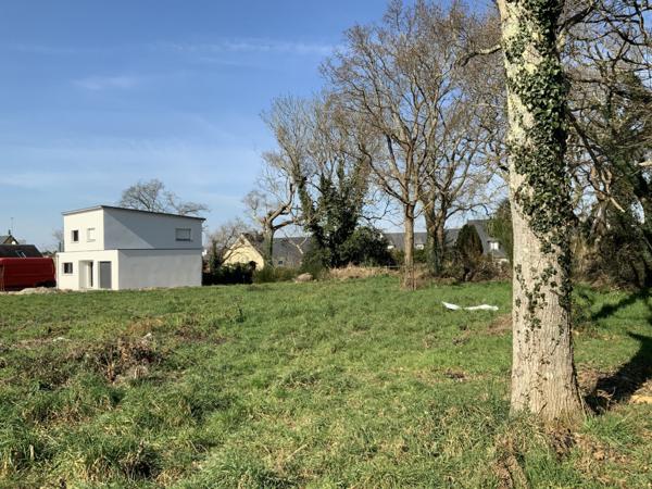 Un terrain constructible à proximité des plages du Cabellou