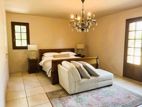 Villa 3 chambres sur un grand parc avec vue, endroit calme Vayres
