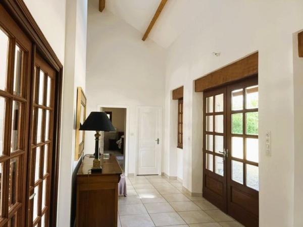 Villa 3 chambres sur un grand parc avec vue, endroit calme Vayres
