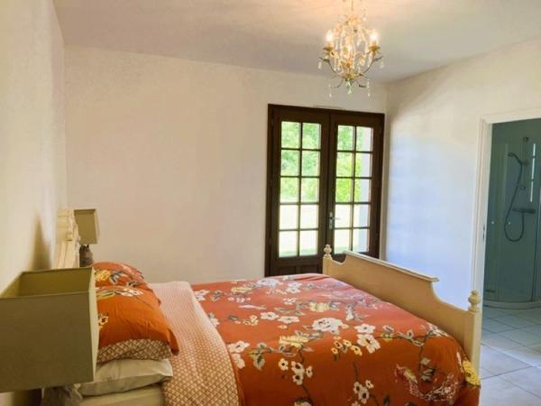 Villa 3 chambres sur un grand parc avec vue, endroit calme Vayres