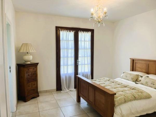 Villa 3 chambres sur un grand parc avec vue, endroit calme Vayres