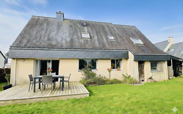 Maison à vendre    6 pièces •  Plescop