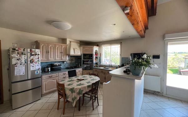 Maison à vendre    5 pièces •  Isle