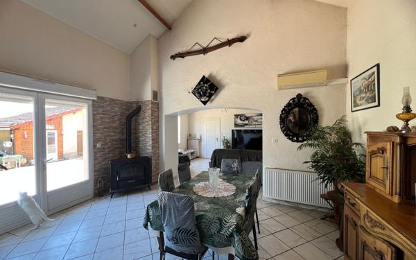 Maison à vendre    5 pièces •  Isle