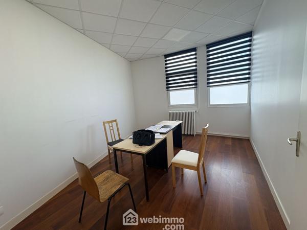Bureaux 270 m² à Barentin 76360