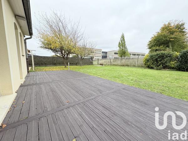 Maison à vendre 6 pièces 112 m² Sainte-Marie-aux-Chênes