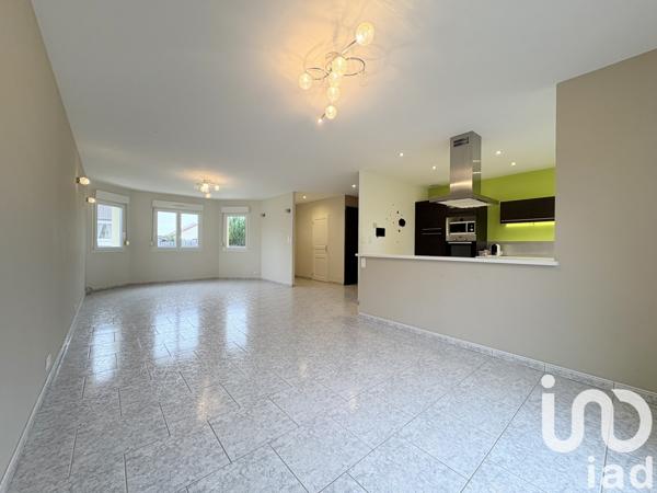 Maison à vendre 6 pièces 112 m² Sainte-Marie-aux-Chênes