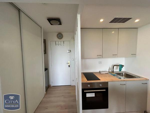 Appartement à louer 1 pièce 21.1m² Fréjus (83600)