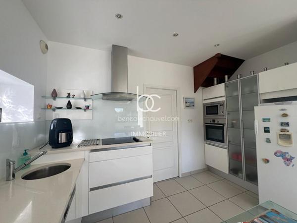 SARZEAU Maison 5 pièces 145 m²