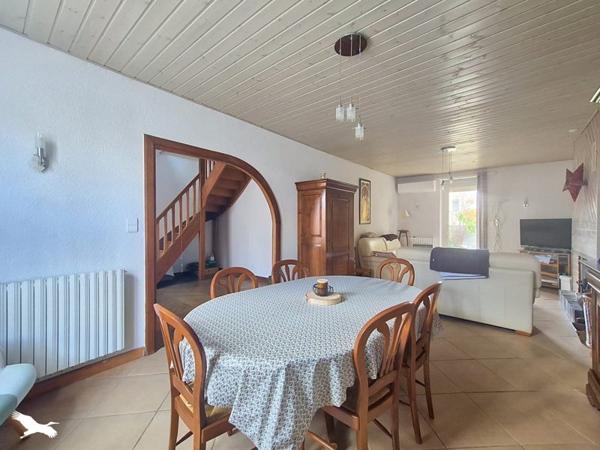 Maison à vendre 140 400 € Désertines 6 p 140 m² DPE C