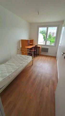 Location                                                      Appartement
                        
                     1 pièces                      11 m2                     à Angers