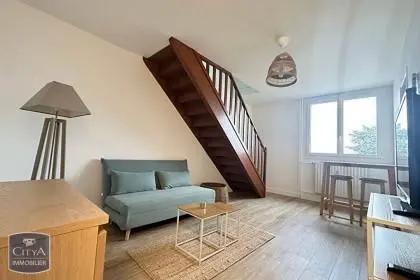 Appartement à louer 2 pièces 34m² Orléans (45100)
