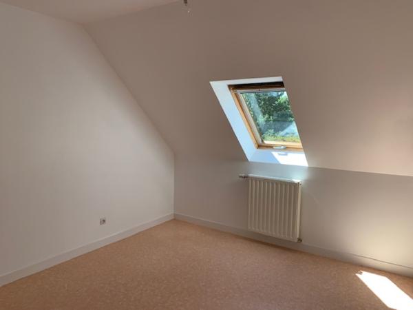 Maison
                                                                                                                                                                                                                                                                                                                        6 pièce(s)                                                                                                                                                                                                          4 chambre(s)                                                                                                                                                                                                          103  m²