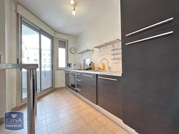 Appartement à louer 2 pièces 62.67m²