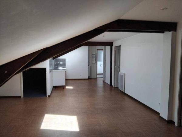 Appartement 3 pièces                                        - 42380 Luriecq Réf : 13392