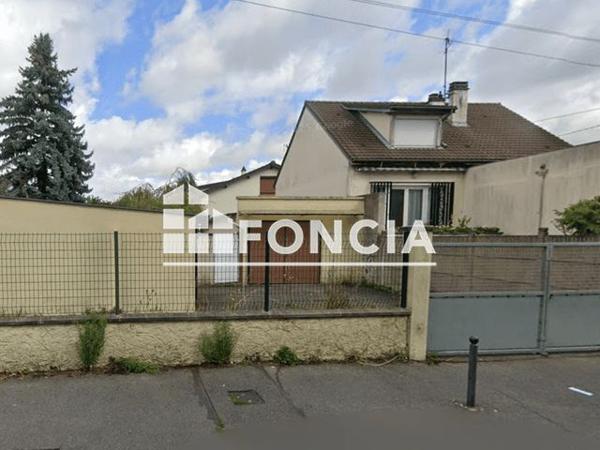 Location Parking 15 m² - 18 AVENUE DE CHOISEUL Arnouville 95400