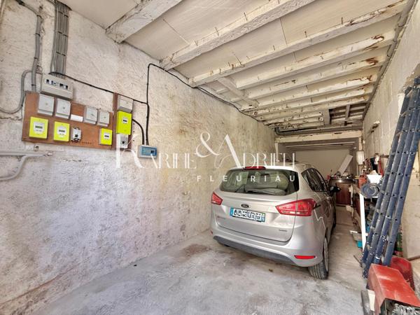 Immeuble avec grand garage