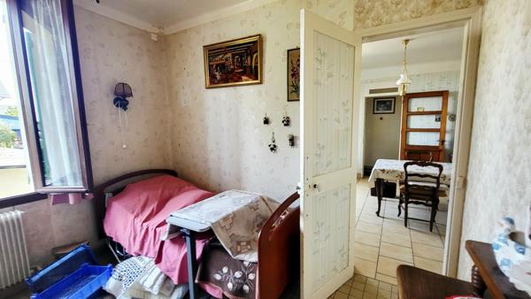 70m² - 3ch -Jardin 214m² - garage double - Cave 24m²