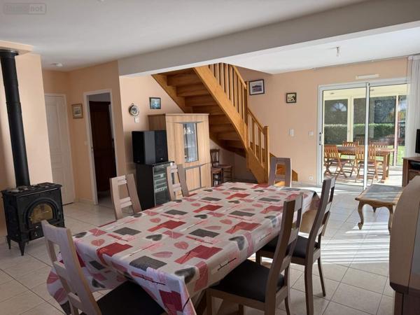 Maison à vendre à Pléneuf-Val-André dans les Côtes-d'Armor (22370), ref : 025/2574   
PLENEUF VAL ANDRE - Centre Bourg