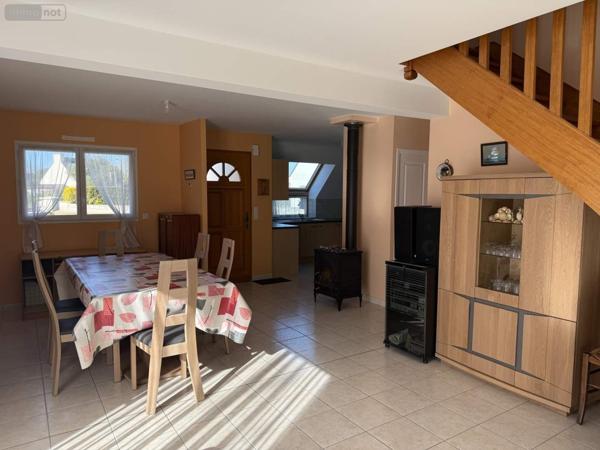 Maison à vendre à Pléneuf-Val-André dans les Côtes-d'Armor (22370), ref : 025/2574   
PLENEUF VAL ANDRE - Centre Bourg