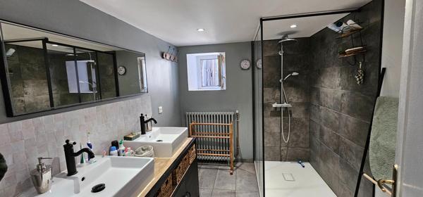 Pour les amoureux de l'authentique avec projet familial ou professionnel  tel que Gîte ou maison d'hôtes