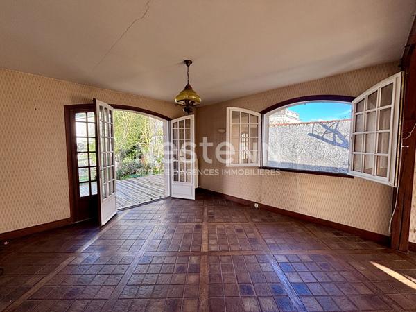 VIHIERS ? Maison de plain-pied avec 1 000 m² de terrain, 3 chambres - D6011