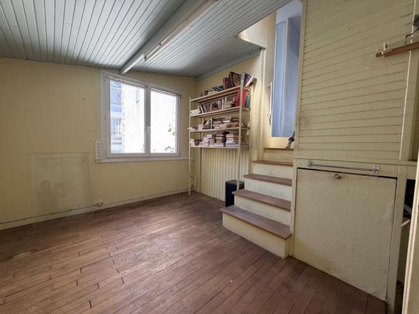 Immeuble à TOURS, 37000 - 200m²
