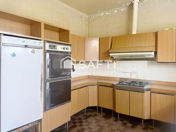 Maison familiale 6 pièces ,210 m²