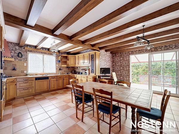 Maison vie de plain pied, 4 chambres, 3 garages - Andard