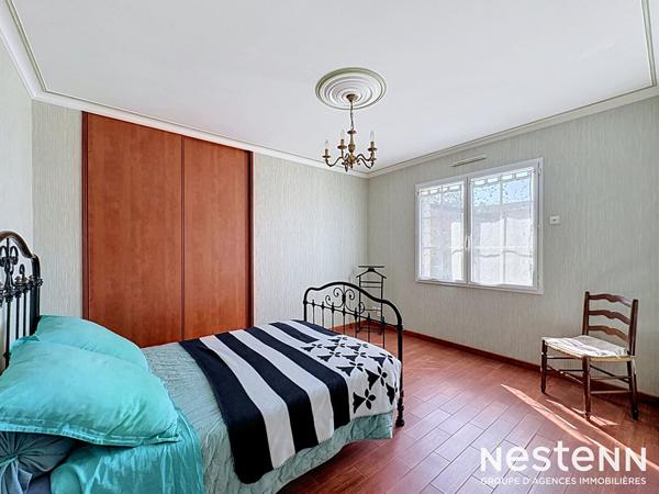 Maison vie de plain pied, 4 chambres, 3 garages - Andard