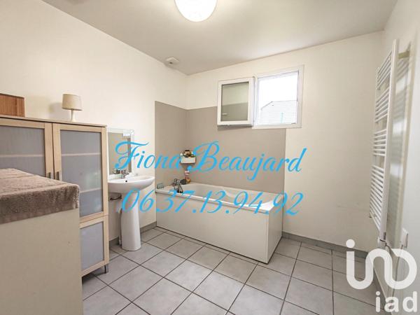 Maison traditionnelle 4 pièces de 100 m² à Villers-Bretonneux (80800)