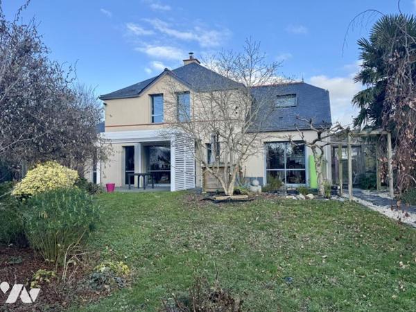 Maison familiale de 192 m² avec beau jardin à Savenay