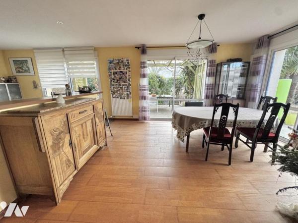 Maison familiale de 192 m² avec beau jardin à Savenay