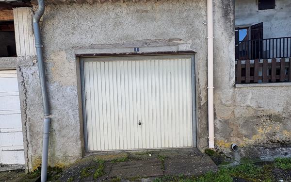 Stationnement à vendre    24 m2 Fendeille
