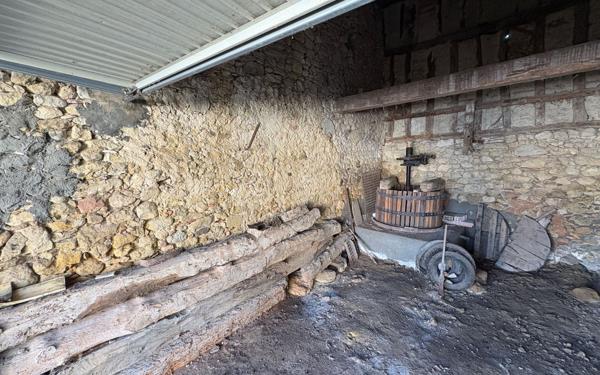 Stationnement à vendre    24 m2 Fendeille