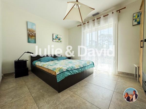 Maison
         7 pièces
        - 200 m² Bien prestige 750 000 € *
