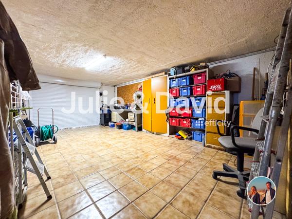 Maison
         7 pièces
        - 200 m² Bien prestige 750 000 € *