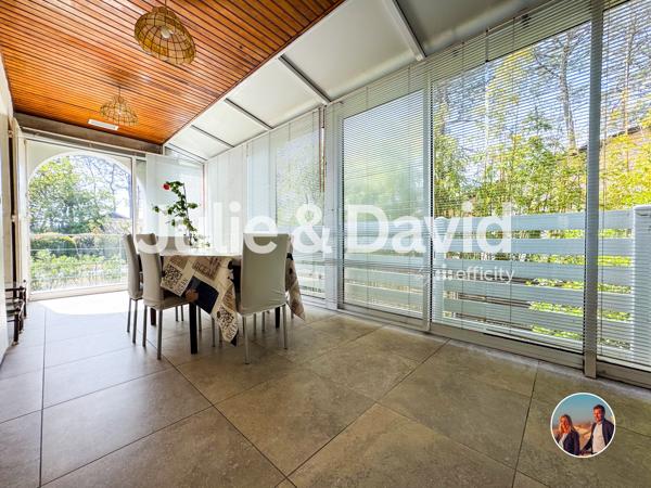 Maison
         7 pièces
        - 200 m² Bien prestige 750 000 € *