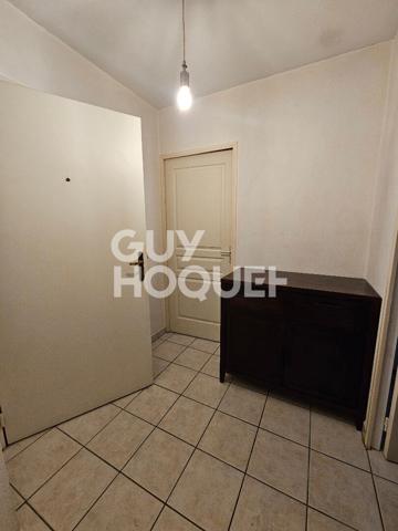 Appartement T1 à louer avec terrasse à Perpignan, quartier Saint-Martin