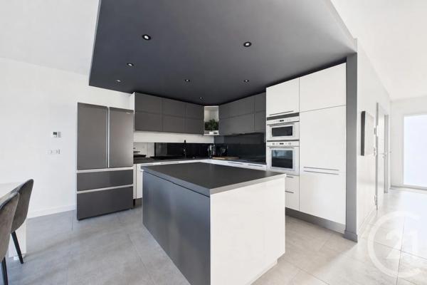 Maison à vendre  4 pièces - 118,62 m 2   EYSINES  - 33