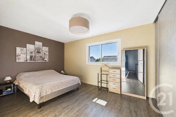 Maison à vendre  4 pièces - 118,62 m 2   EYSINES  - 33