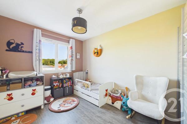 Maison à vendre  4 pièces - 118,62 m 2   EYSINES  - 33